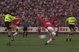 DFB-Pokal 1997/98: SV Warnemünde gegen Borussia Dortmund. Foto: Wolfgang Groß